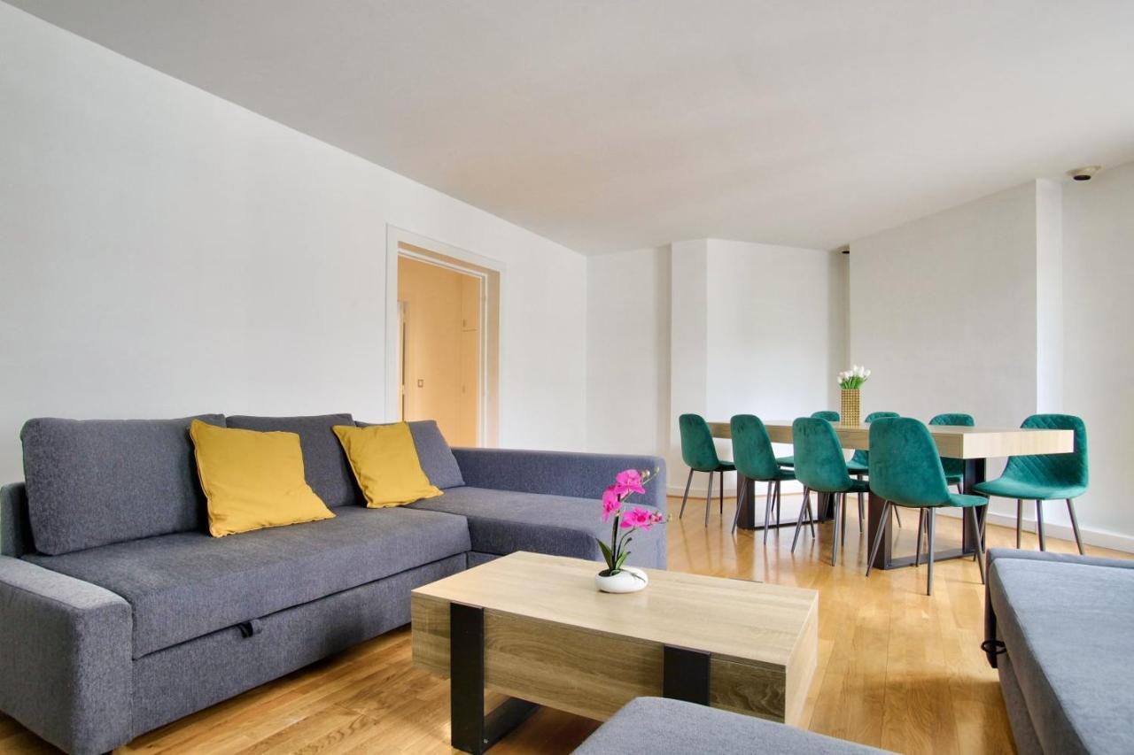 2 Bedrooms Tour Eiffel Breteuil Paris Eksteriør bilde