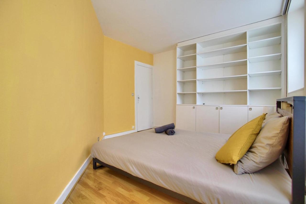 2 Bedrooms Tour Eiffel Breteuil Paris Eksteriør bilde